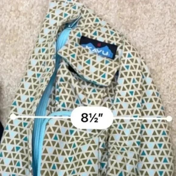 Mini Kavu Crossbody Sling NWOT - Picture 4 of 9